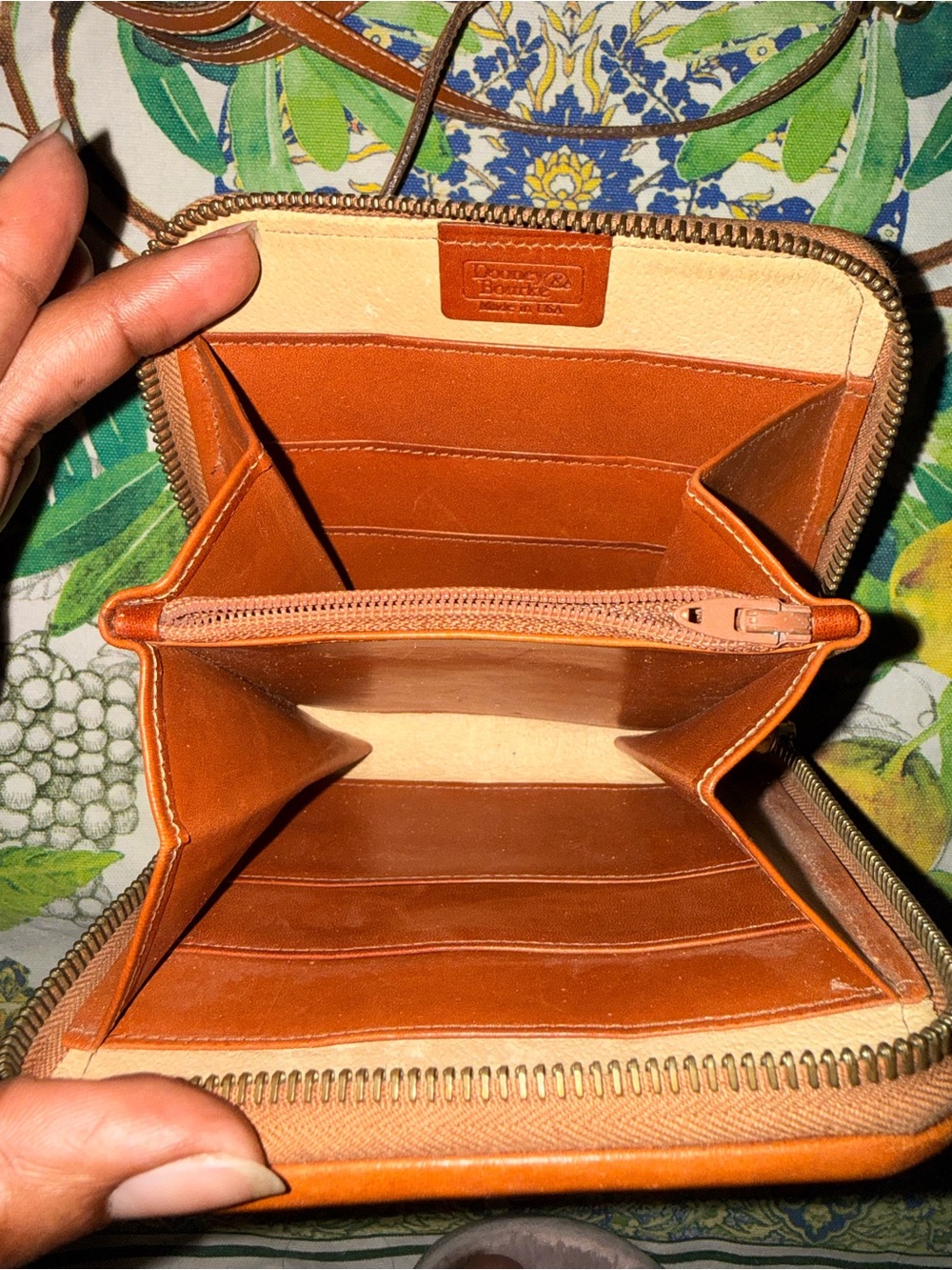 Vtg Mini Zipa-Long Wallet Cream Pebbled Leather w/ Tan Trim - Picture 3 of 7